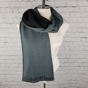 CALVIN KLEIN | two tone spellout knit scarf